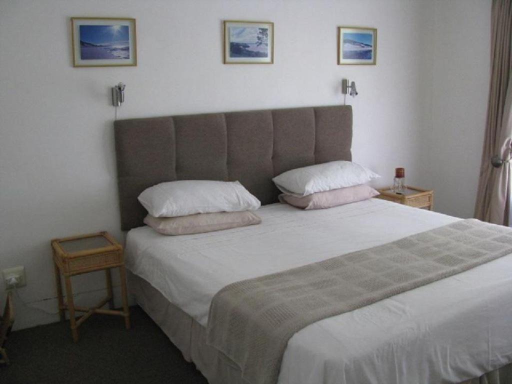 Sounds Of The Sea Bed & Breakfast East London Exterior foto